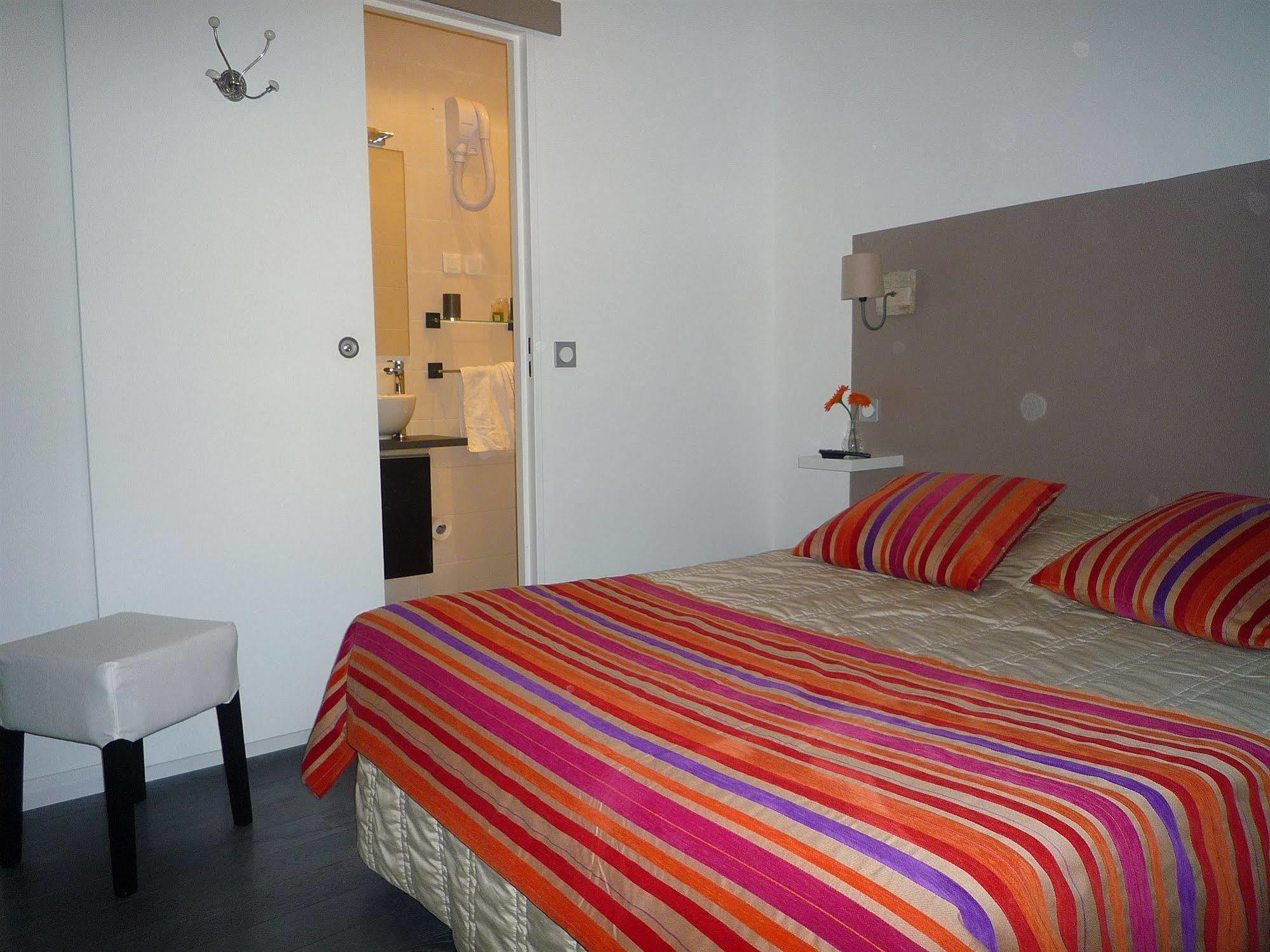 Logis Hotel La Feniere La Bouilladisse Экстерьер фото